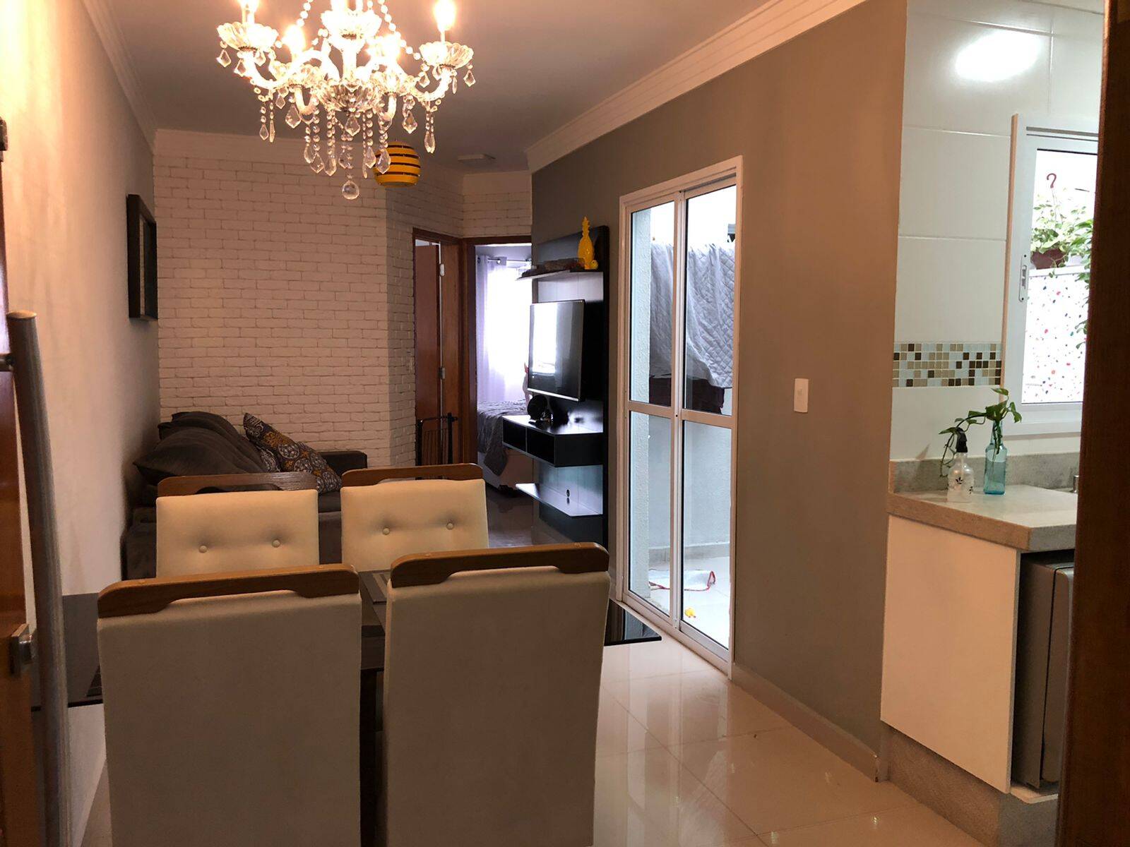 Apartamento à venda com 2 quartos, 42m² - Foto 2