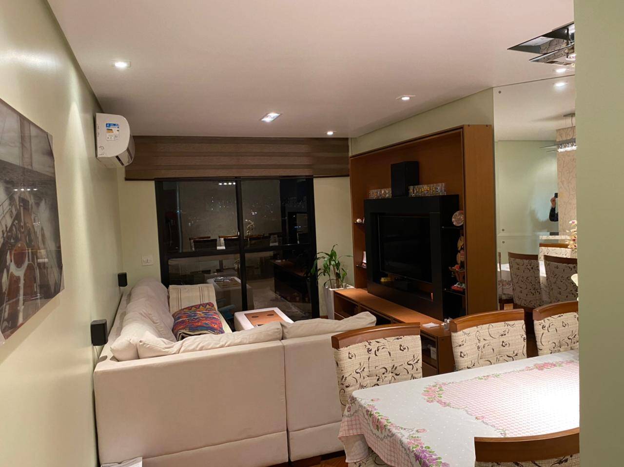 Apartamento à venda com 3 quartos, 80m² - Foto 1