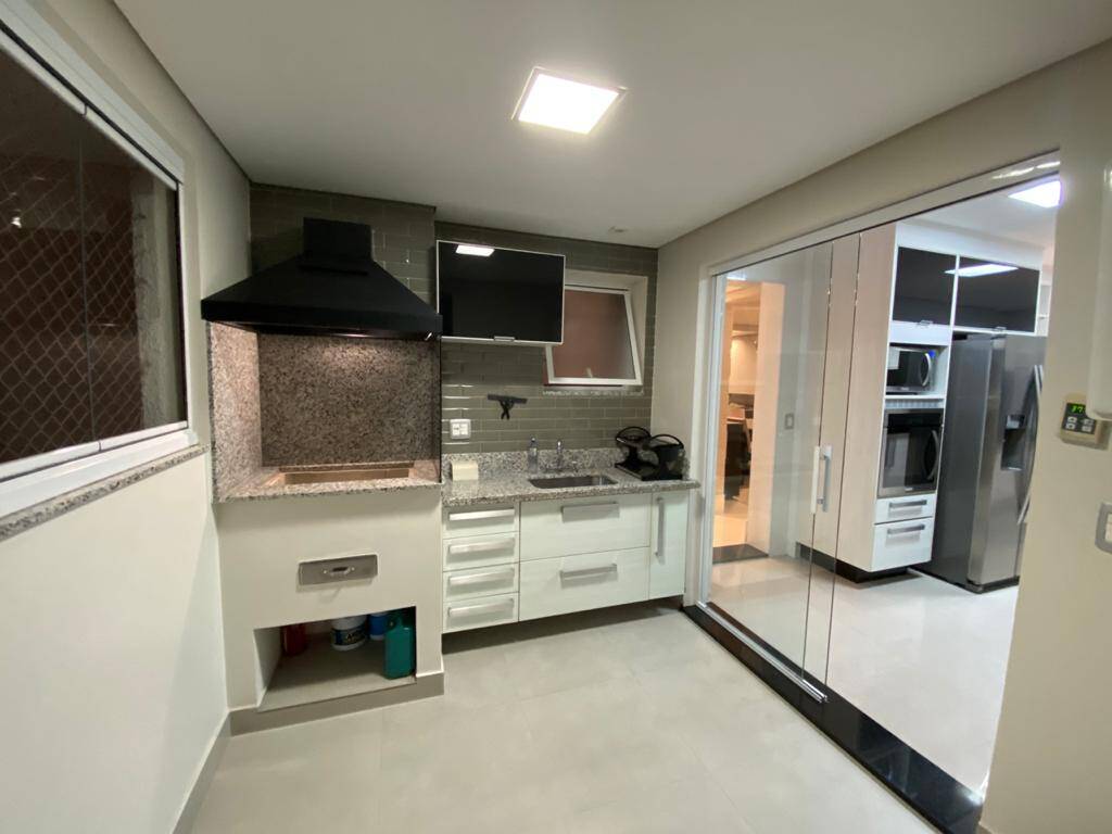 Apartamento à venda com 3 quartos, 158m² - Foto 7