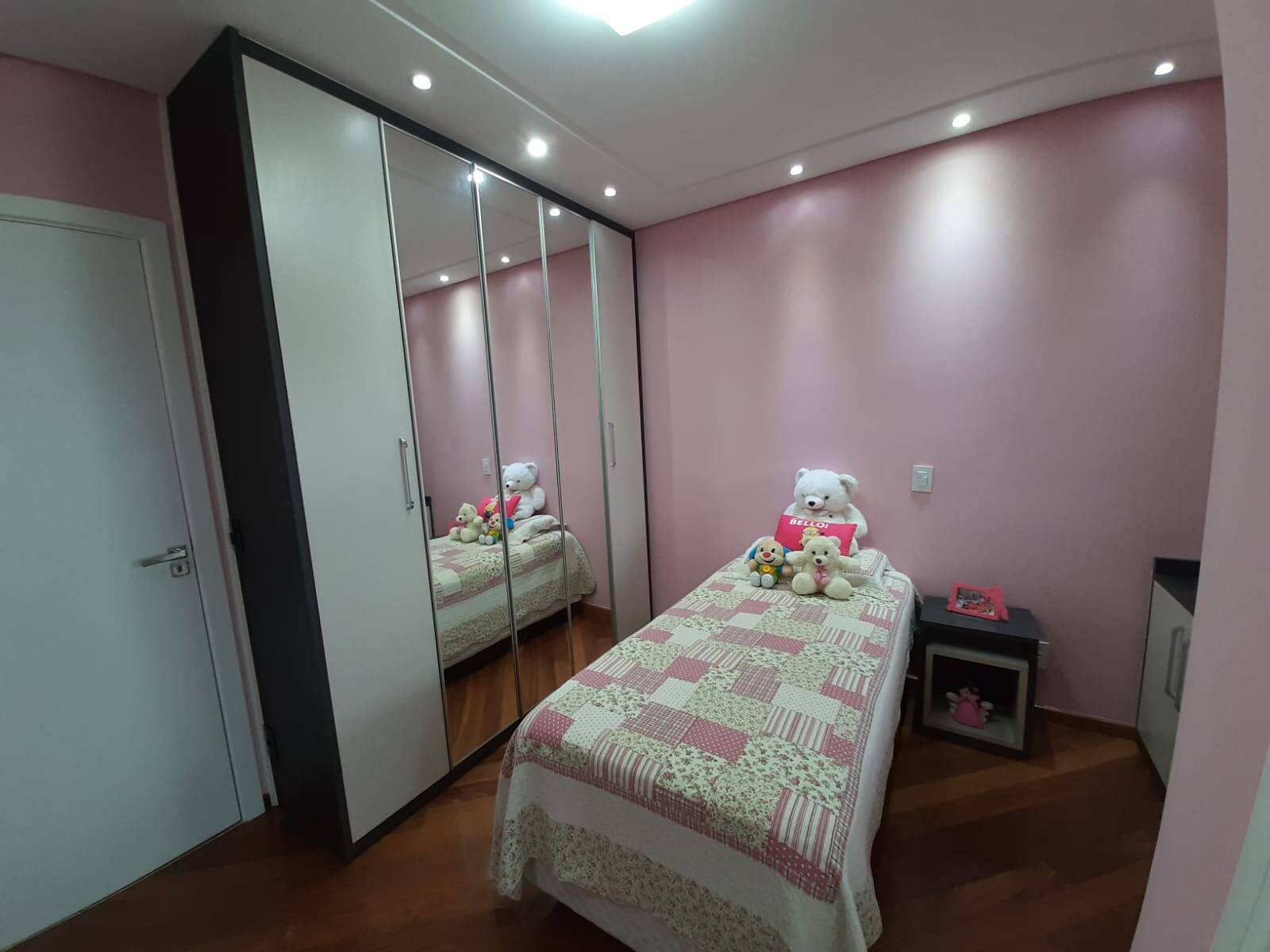 Apartamento à venda com 3 quartos, 158m² - Foto 13