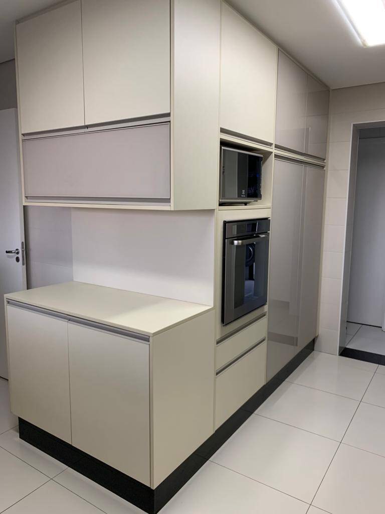 Apartamento à venda com 3 quartos, 200m² - Foto 34