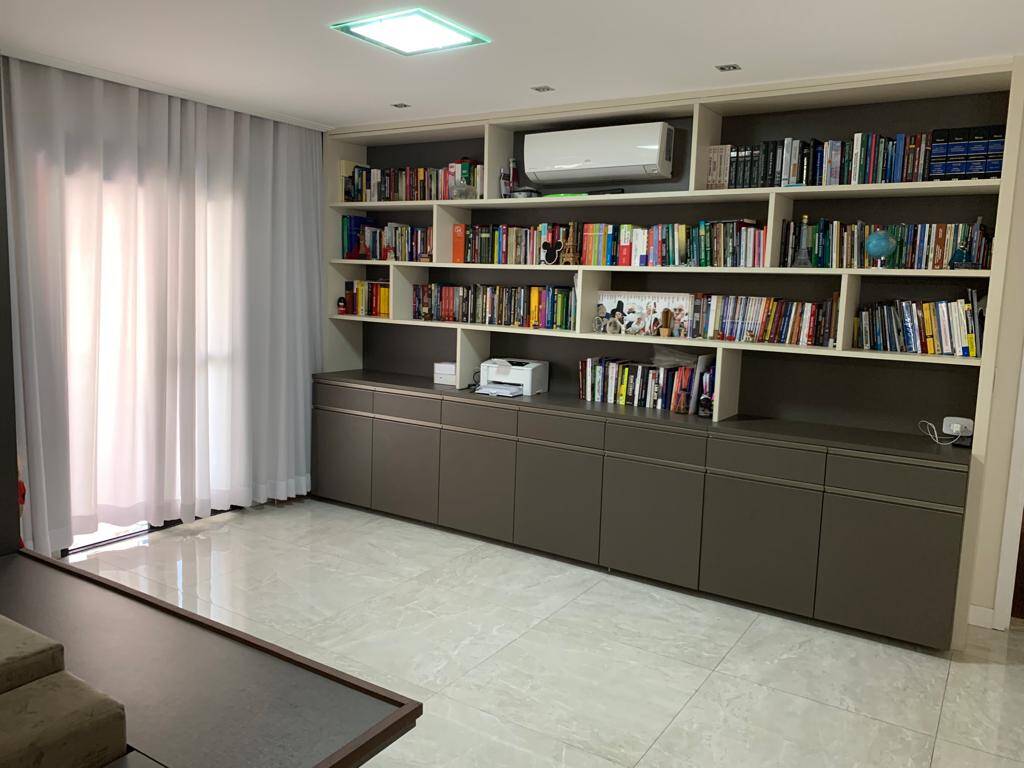 Apartamento à venda com 3 quartos, 200m² - Foto 3