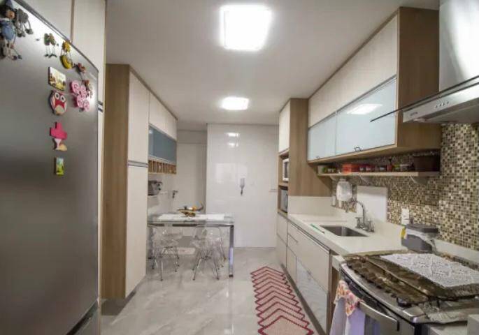 Apartamento à venda com 3 quartos, 141m² - Foto 19