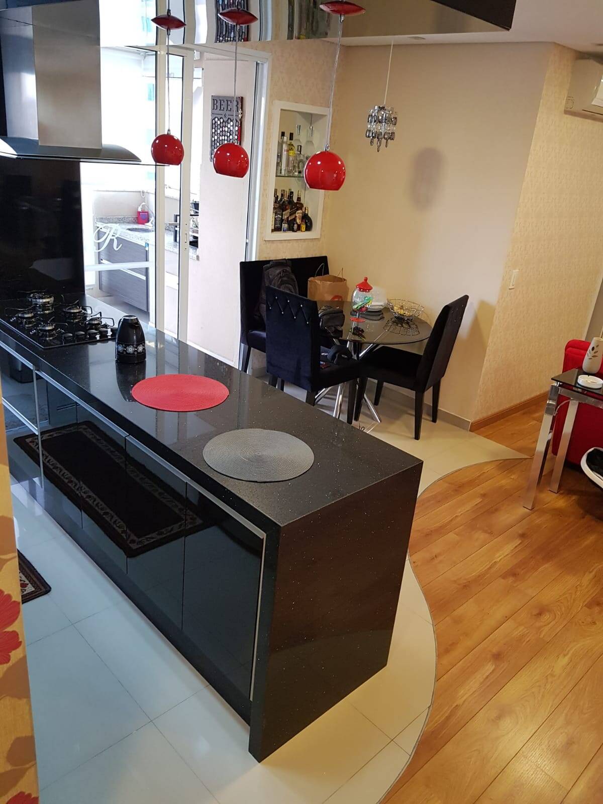 Apartamento à venda com 2 quartos, 67m² - Foto 1