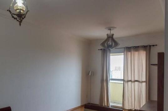 Apartamento à venda com 2 quartos, 67m² - Foto 3