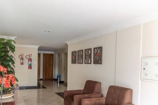 Apartamento à venda com 2 quartos, 67m² - Foto 18