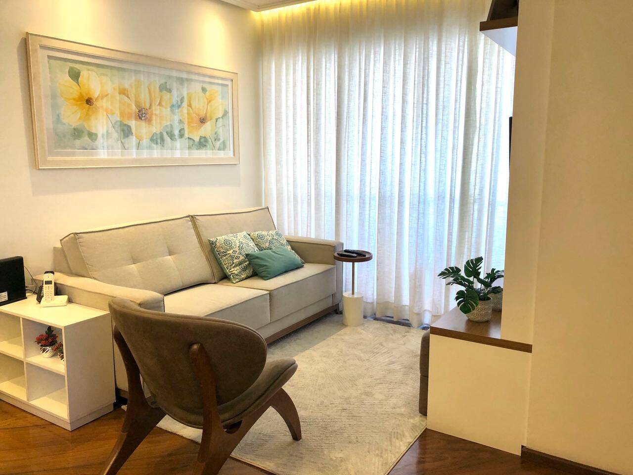 Apartamento à venda com 2 quartos, 64m² - Foto 1