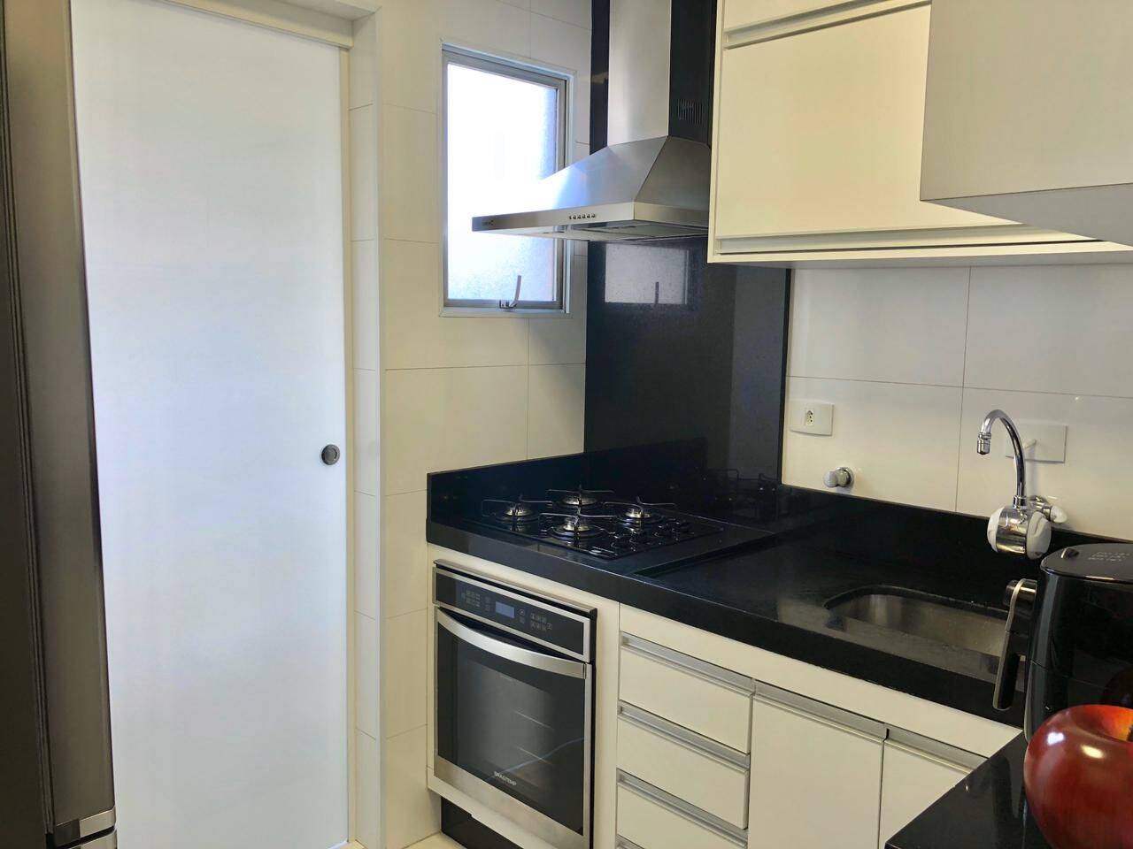 Apartamento à venda com 2 quartos, 64m² - Foto 7