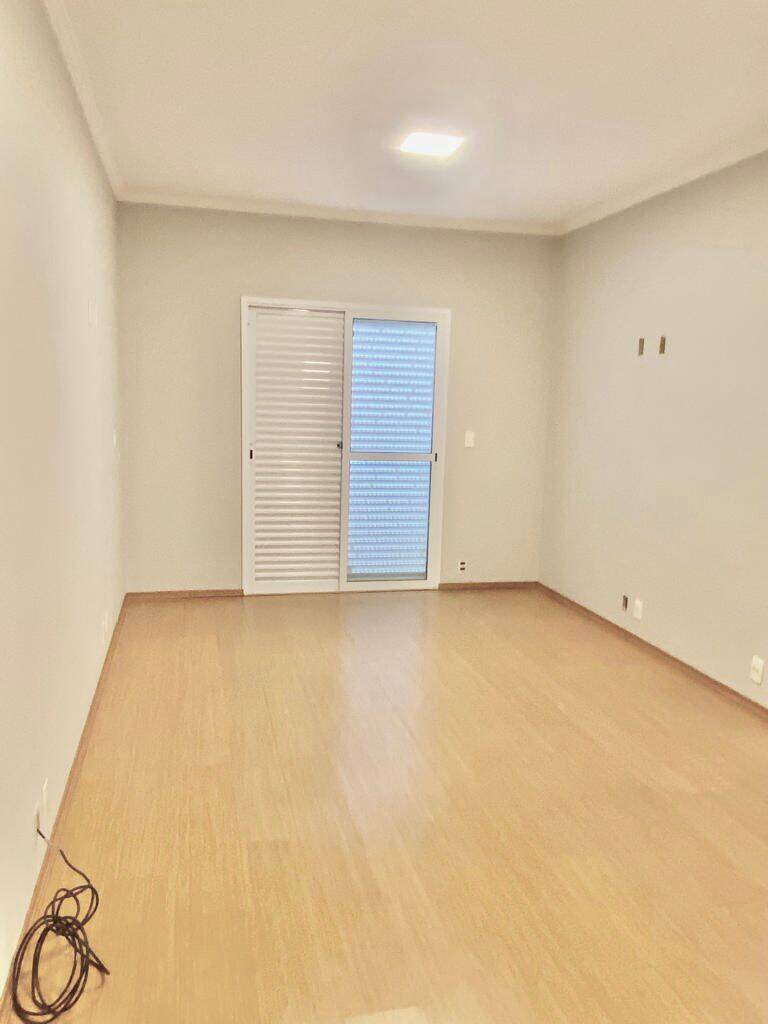 Casa à venda com 3 quartos, 174m² - Foto 8