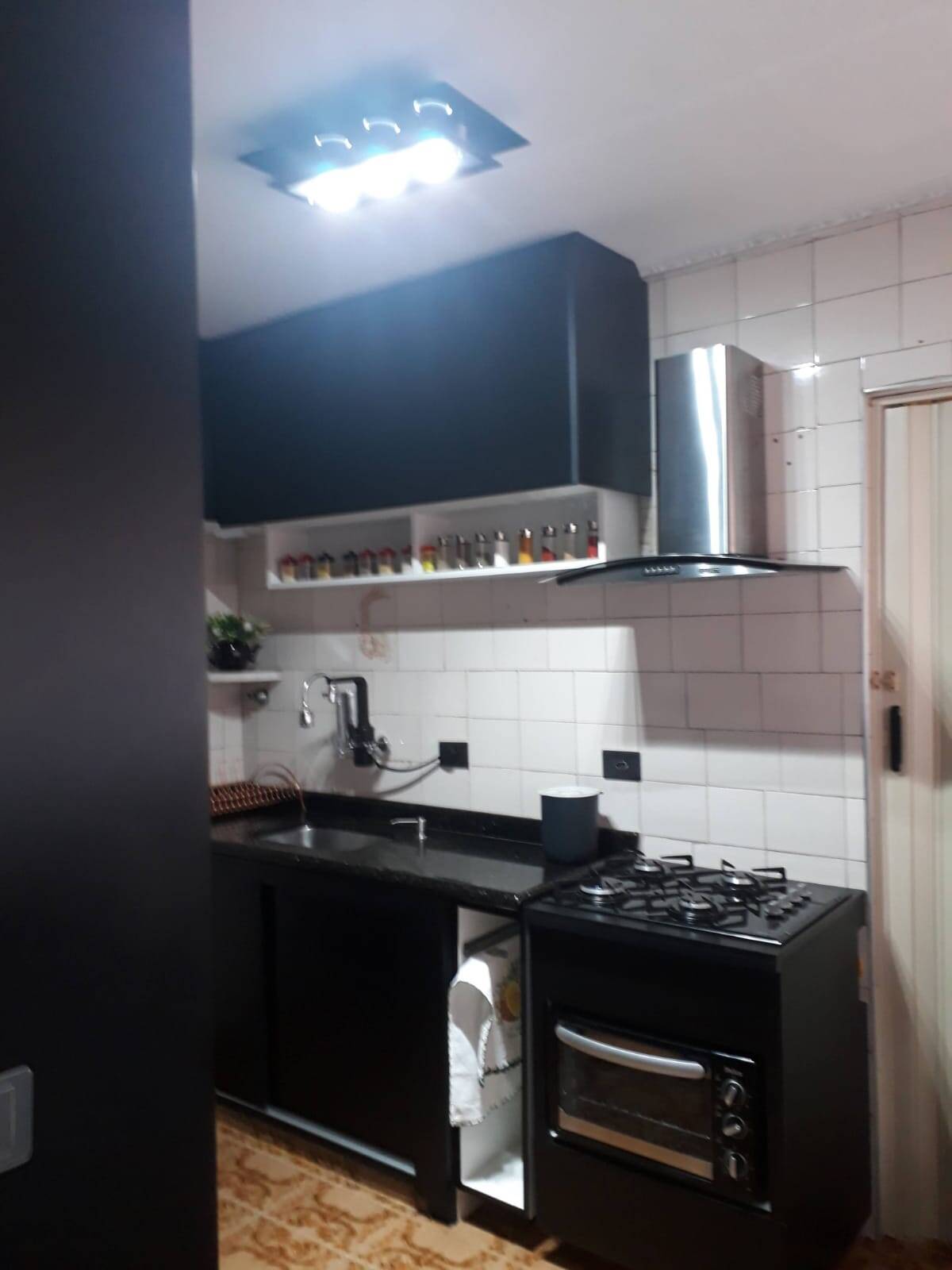 Apartamento à venda com 2 quartos, 90m² - Foto 3