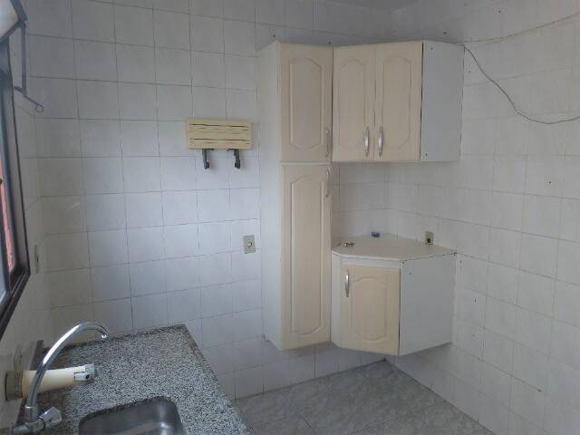 Apartamento à venda com 2 quartos, 60m² - Foto 4