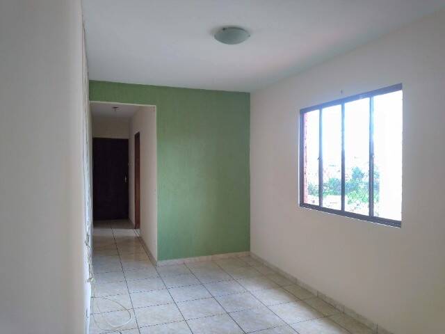 Apartamento à venda com 2 quartos, 60m² - Foto 2