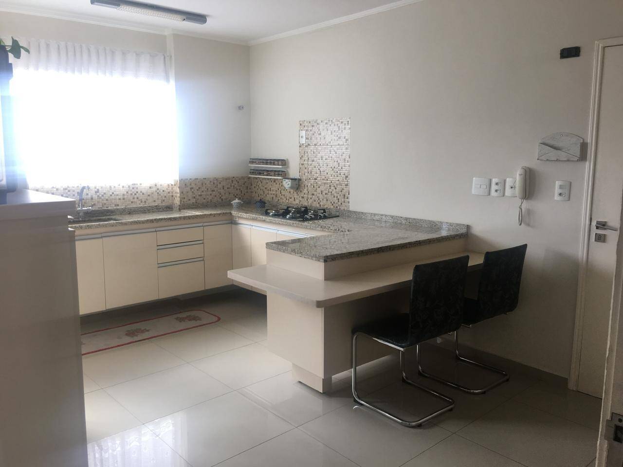 Apartamento à venda com 3 quartos, 104m² - Foto 3