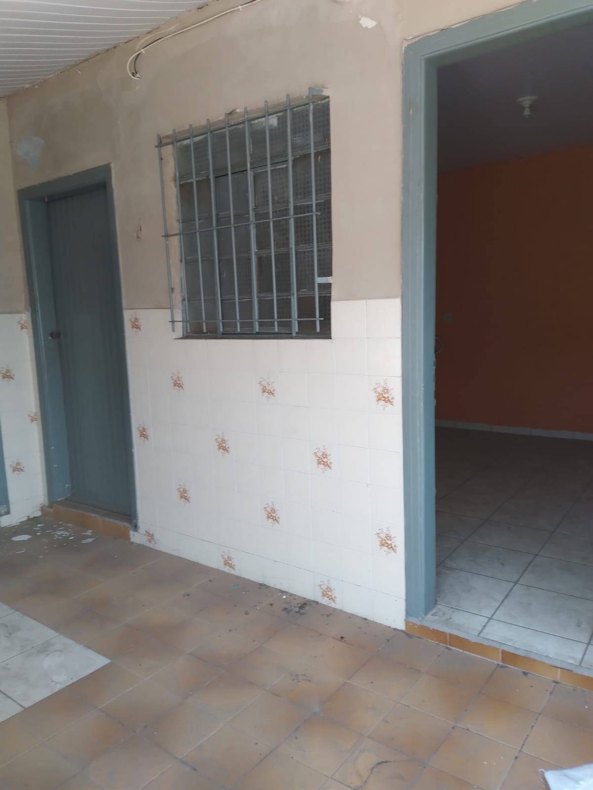 Casa à venda com 2 quartos, 250m² - Foto 9