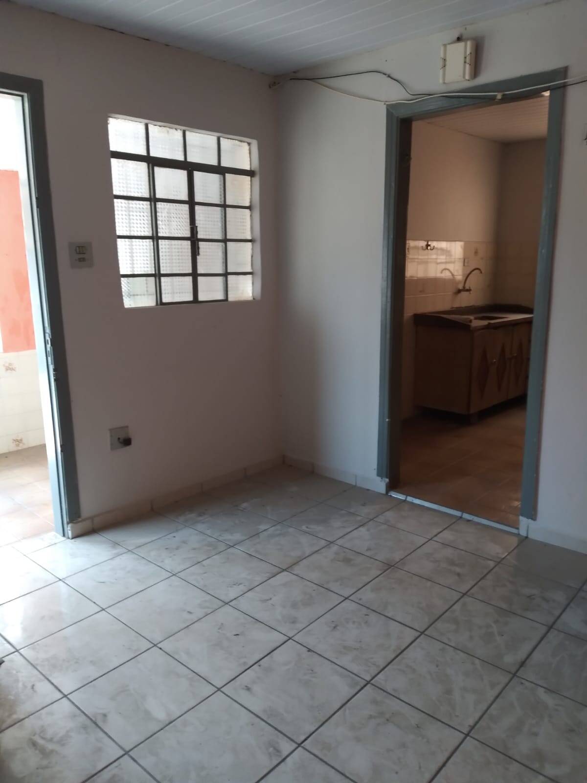 Casa à venda com 2 quartos, 250m² - Foto 13