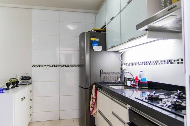 Apartamento à venda com 2 quartos, 60m² - Foto 4