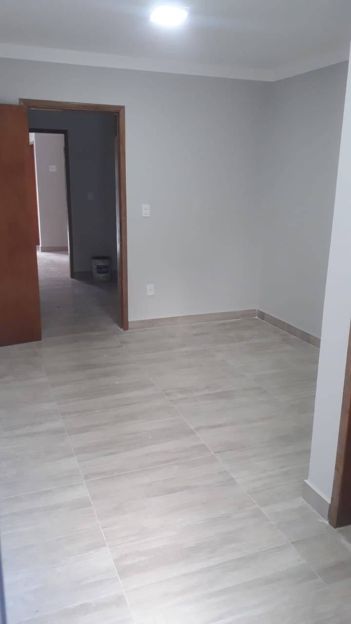 Casa à venda com 2 quartos, 100m² - Foto 7