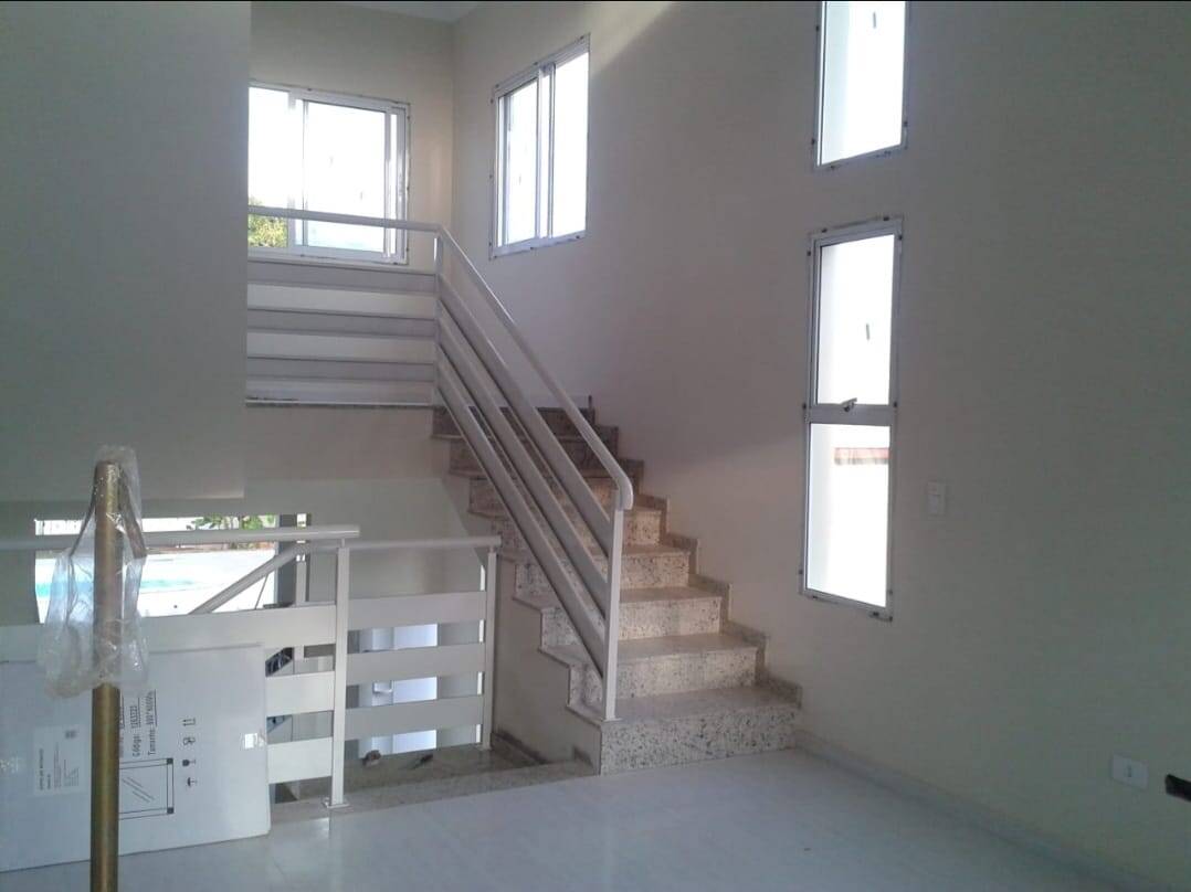 Casa à venda com 3 quartos, 190m² - Foto 7