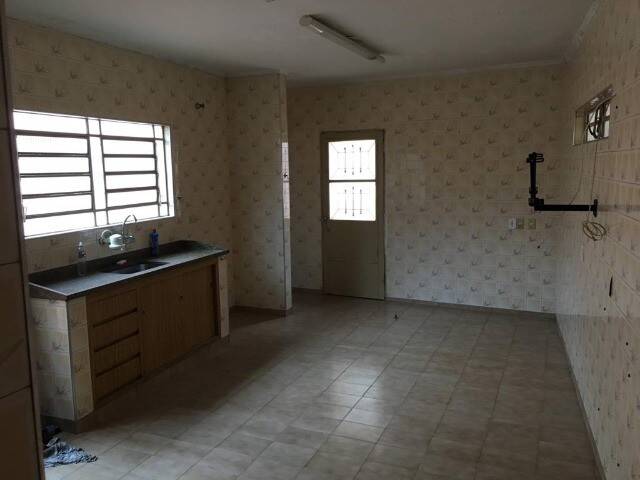 Sobrado à venda com 2 quartos, 277m² - Foto 1