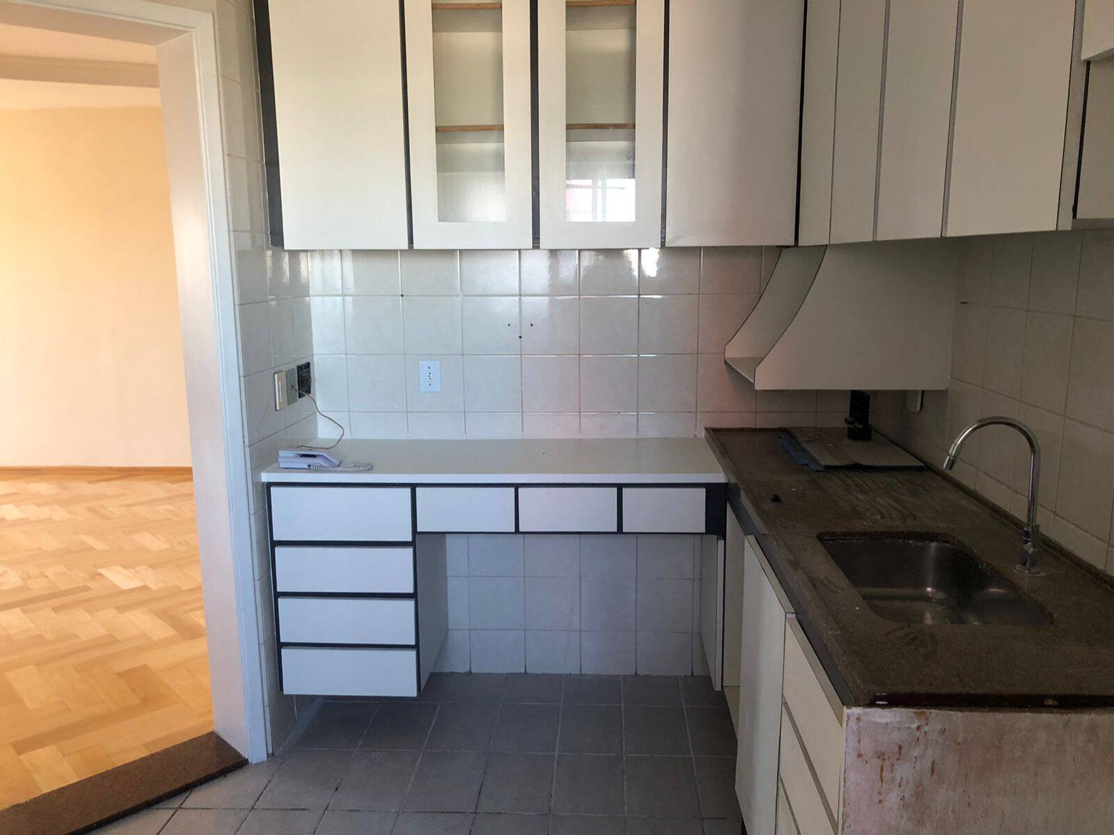 Apartamento à venda com 3 quartos, 85m² - Foto 5