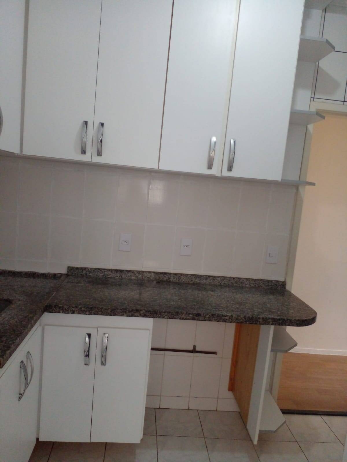 Apartamento à venda com 2 quartos, 56m² - Foto 2