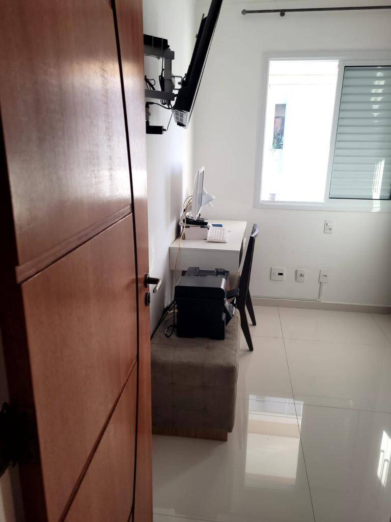 Apartamento à venda com 3 quartos, 192m² - Foto 14