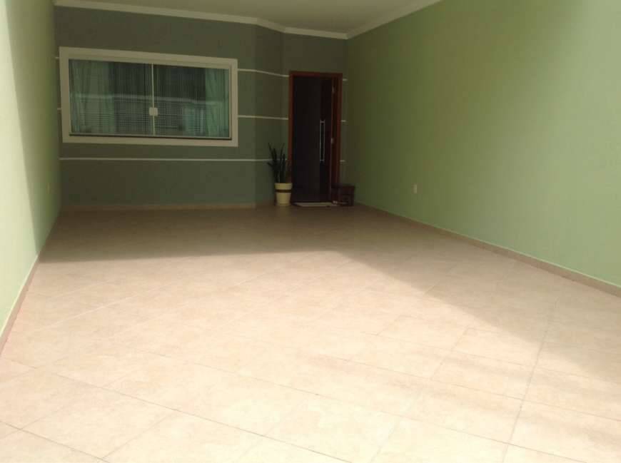 Sobrado à venda com 3 quartos, 222m² - Foto 3