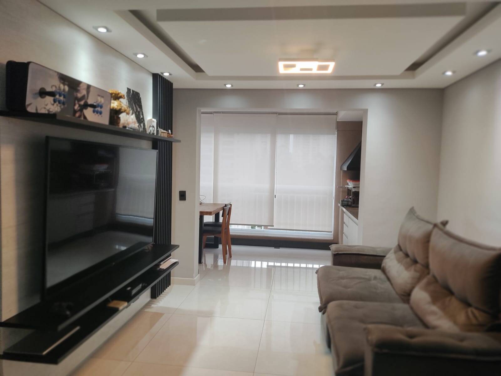 Apartamento à venda com 3 quartos, 94m² - Foto 7