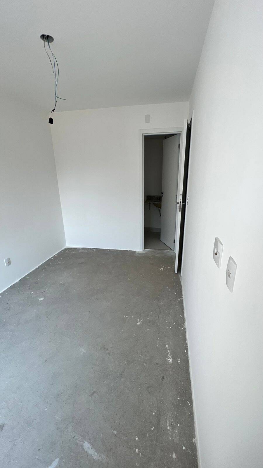 Apartamento à venda com 2 quartos, 64m² - Foto 12