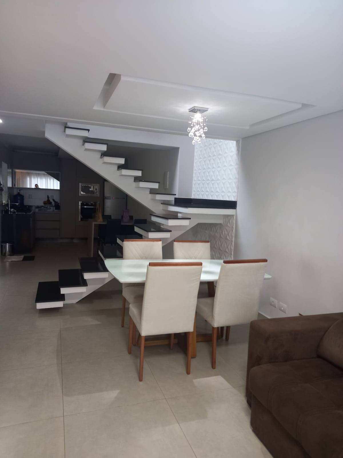 Casa à venda com 2 quartos, 200m² - Foto 3