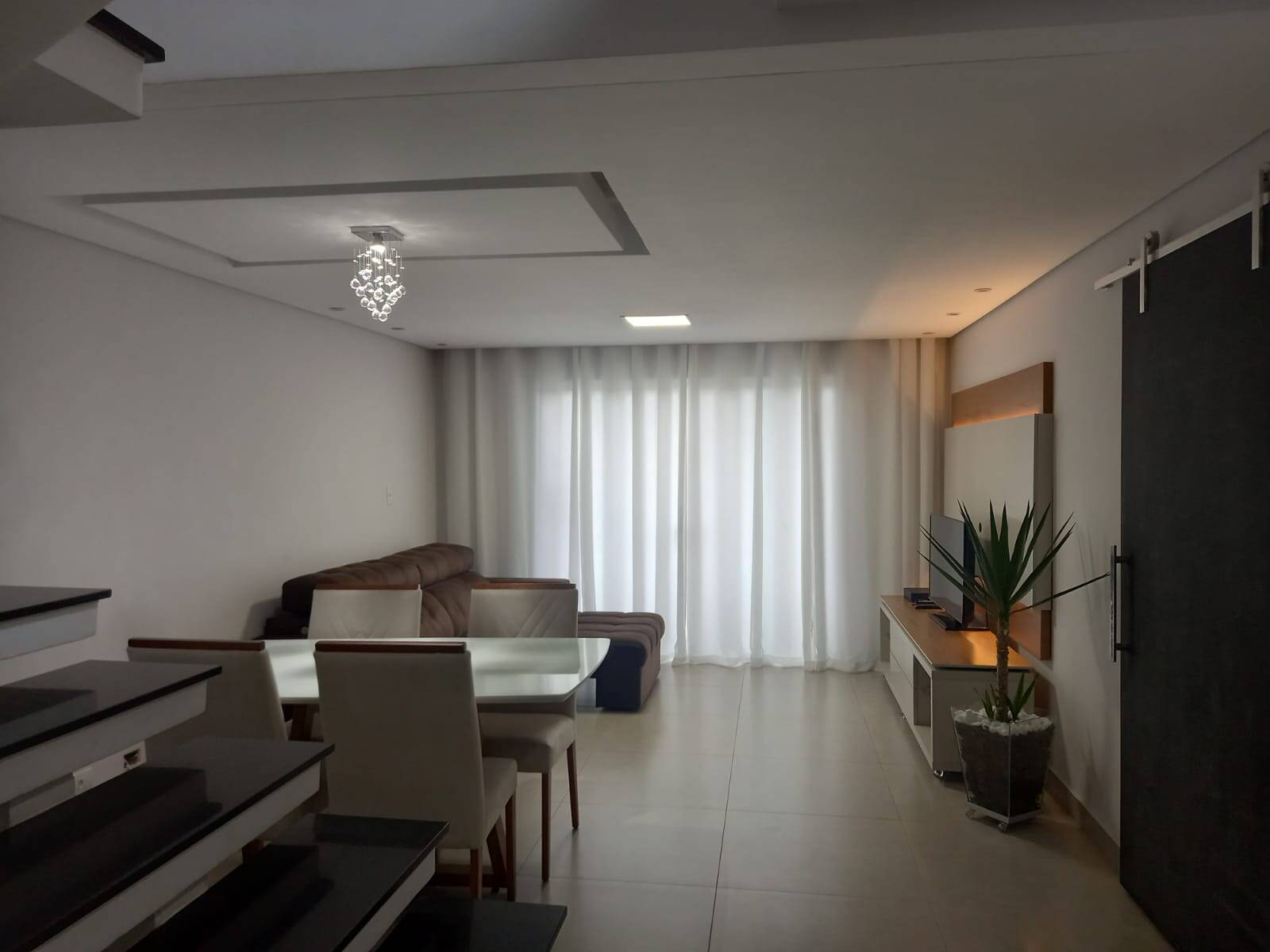 Casa à venda com 2 quartos, 200m² - Foto 5