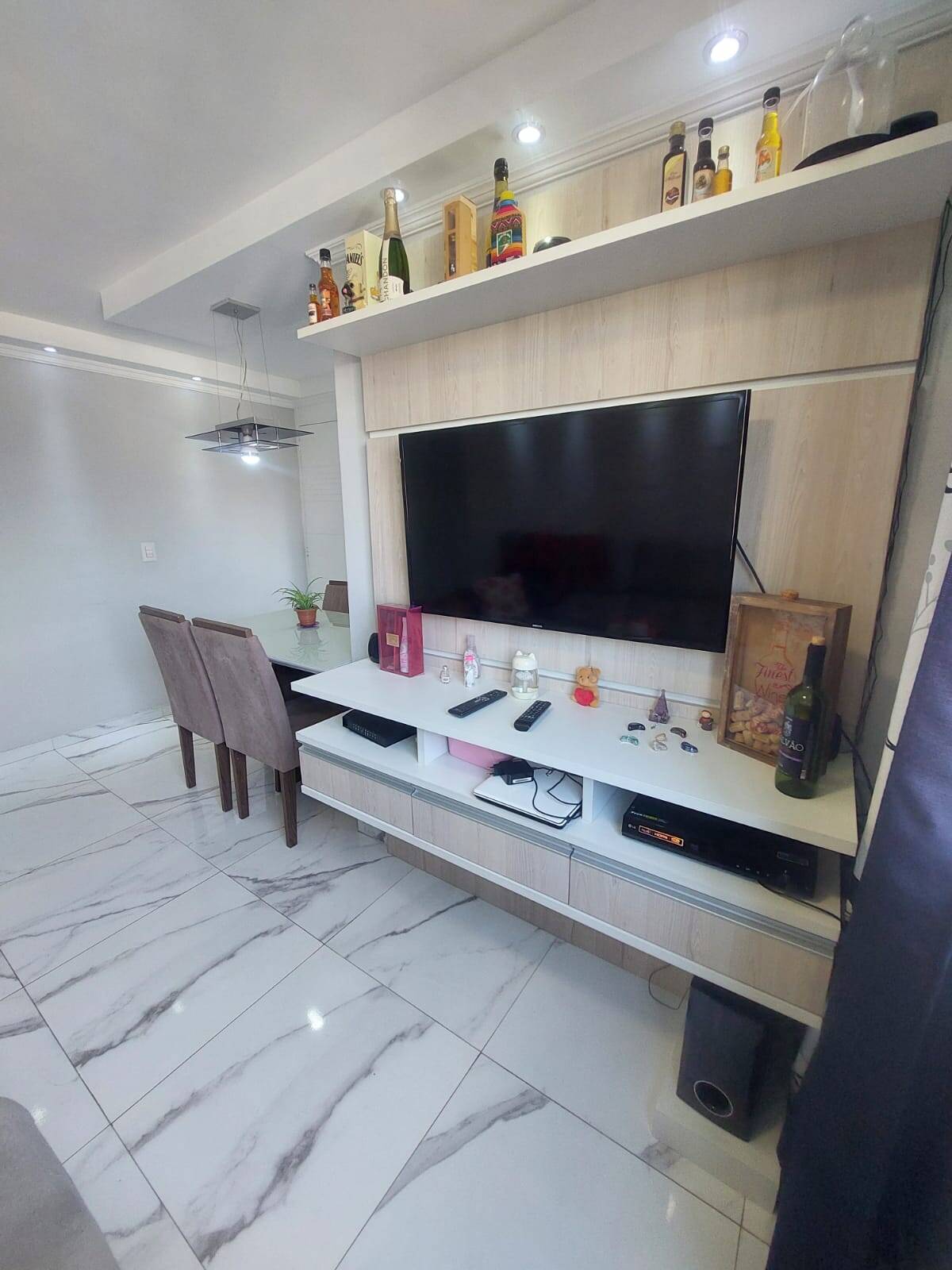 Apartamento à venda com 2 quartos, 50m² - Foto 3