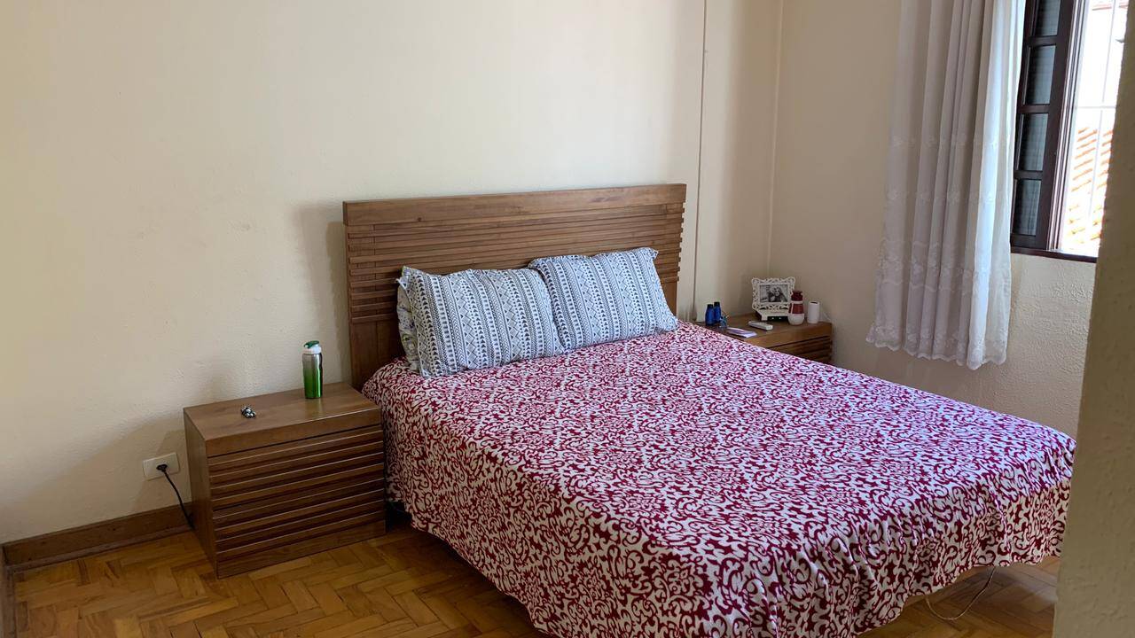 Casa à venda com 3 quartos, 220m² - Foto 8