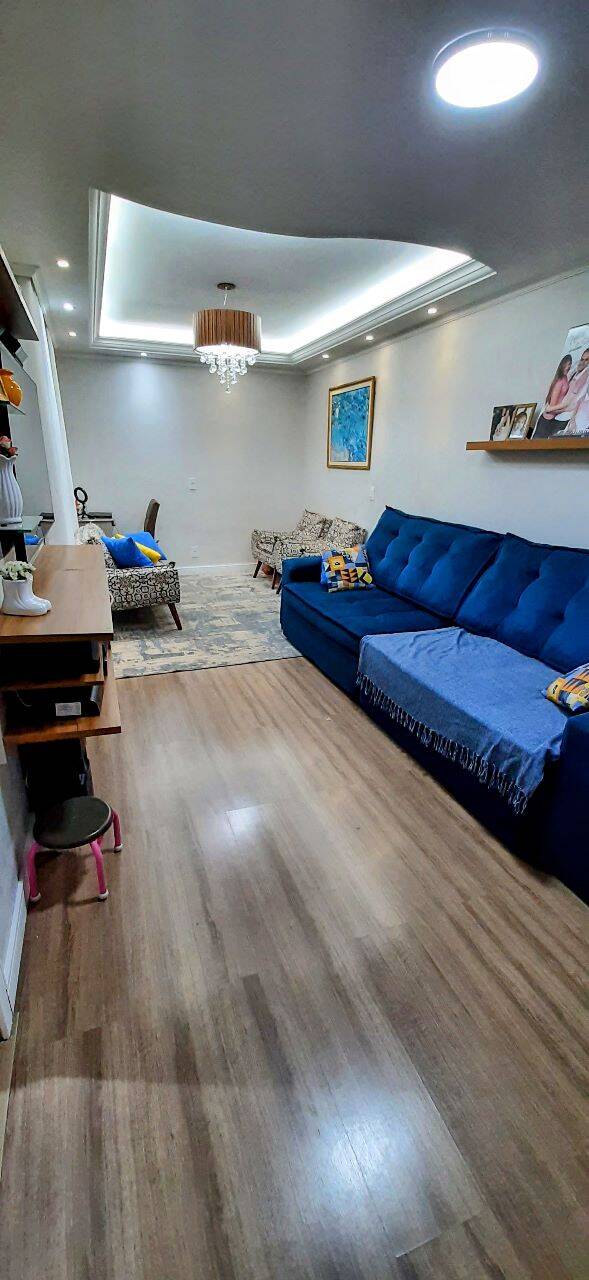 Apartamento à venda com 2 quartos, 70m² - Foto 1