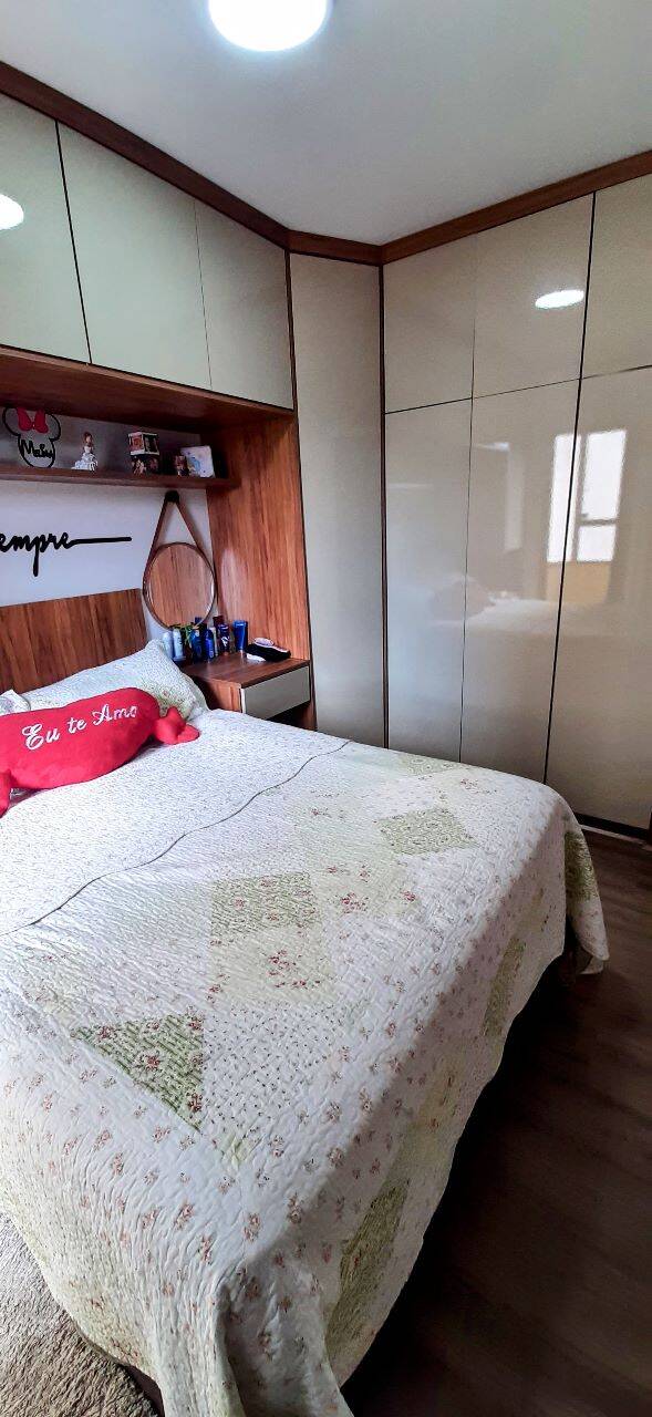 Apartamento à venda com 2 quartos, 70m² - Foto 12