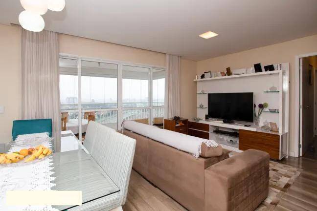 Apartamento à venda com 3 quartos, 107m² - Foto 8