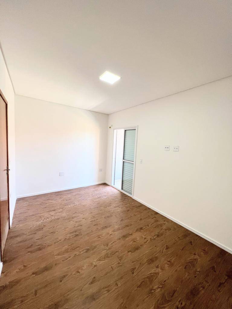 Casa à venda com 2 quartos, 115m² - Foto 11