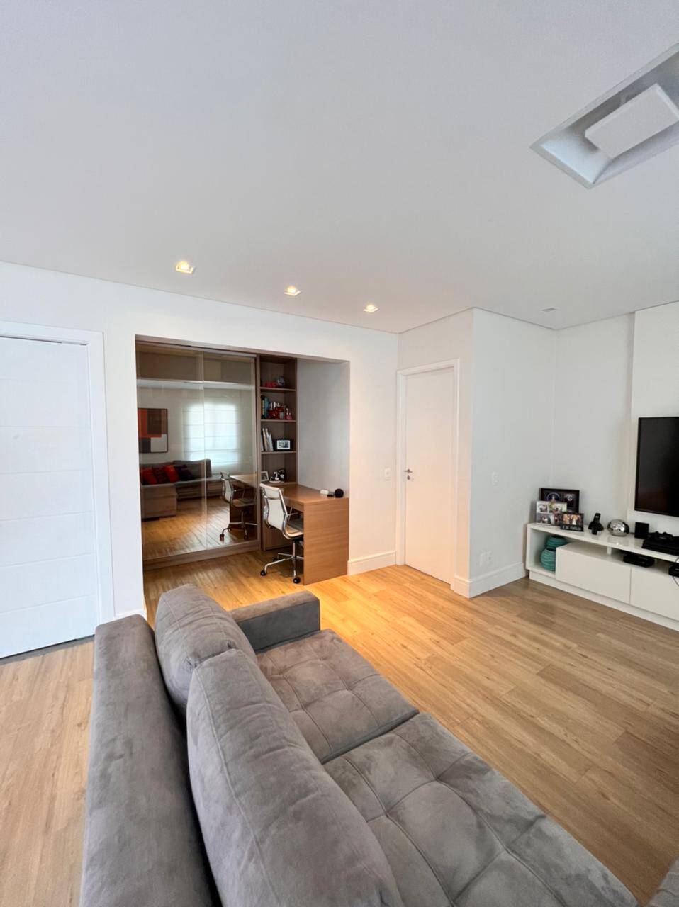 Apartamento à venda com 3 quartos, 155m² - Foto 15