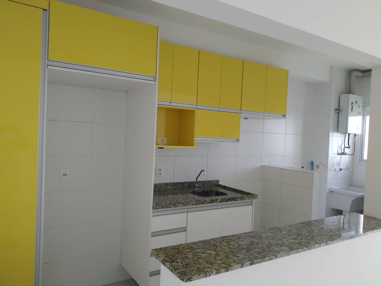 Apartamento à venda com 2 quartos, 66m² - Foto 4