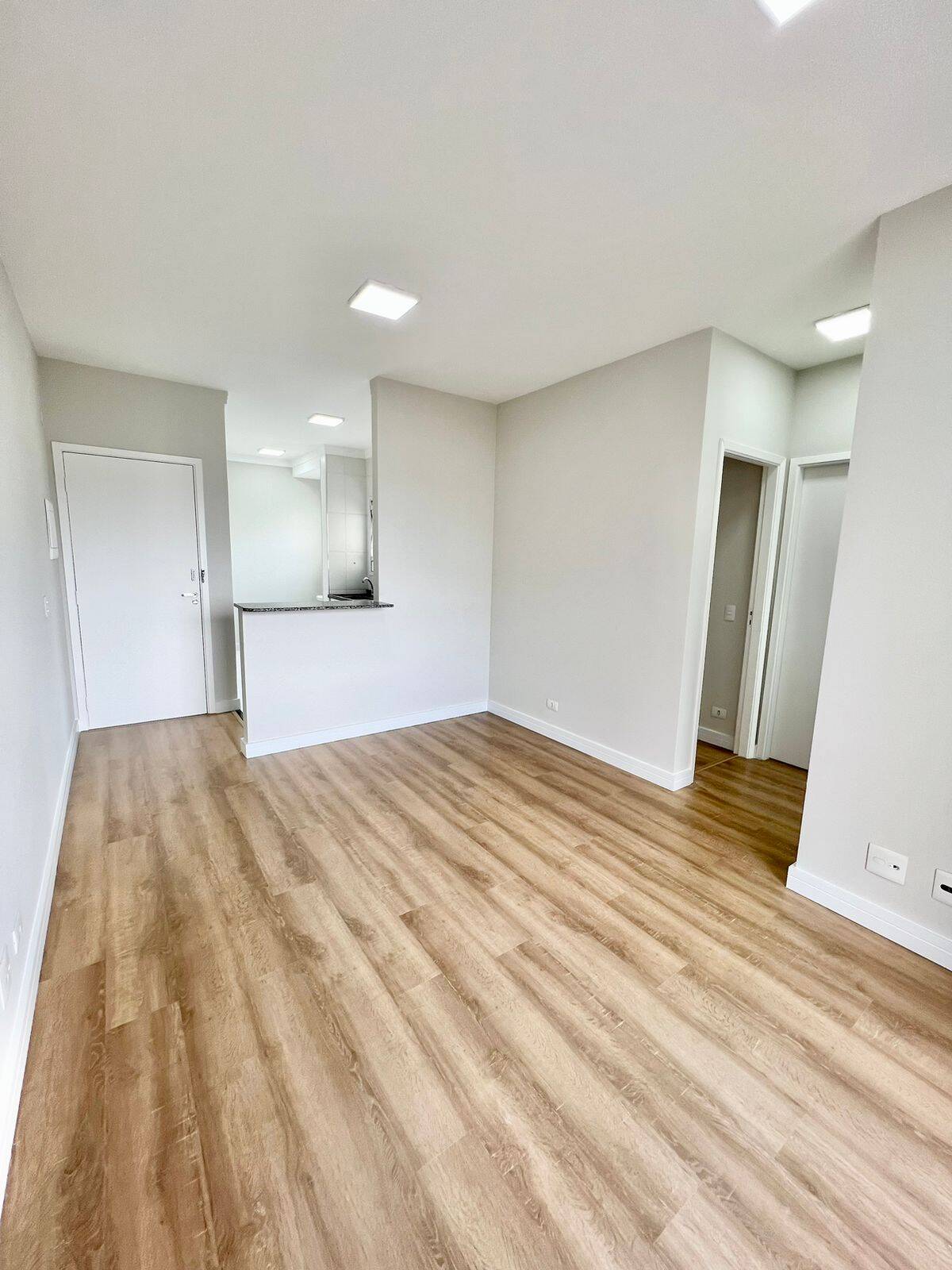 Apartamento à venda com 2 quartos, 56m² - Foto 1