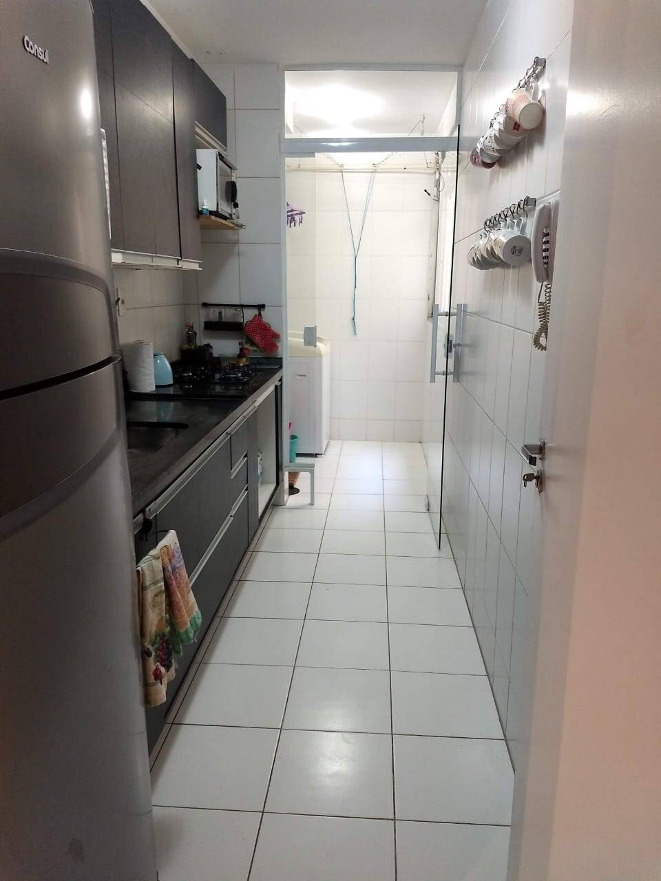 Apartamento à venda com 3 quartos, 64m² - Foto 2