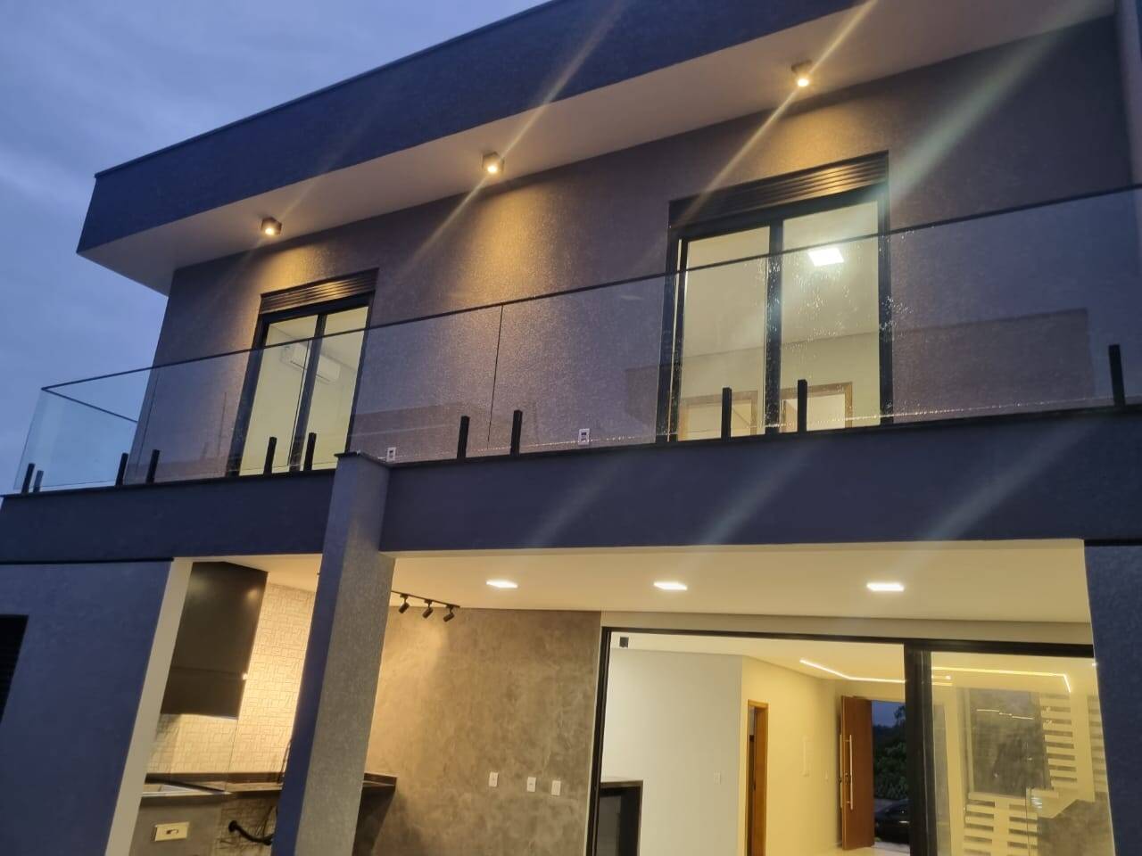 Casa à venda com 3 quartos, 234m² - Foto 4