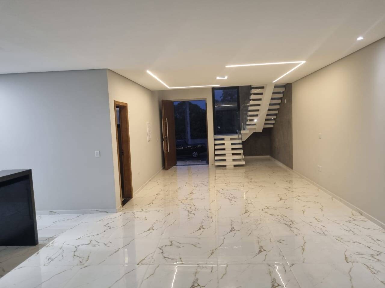 Casa à venda com 3 quartos, 234m² - Foto 10