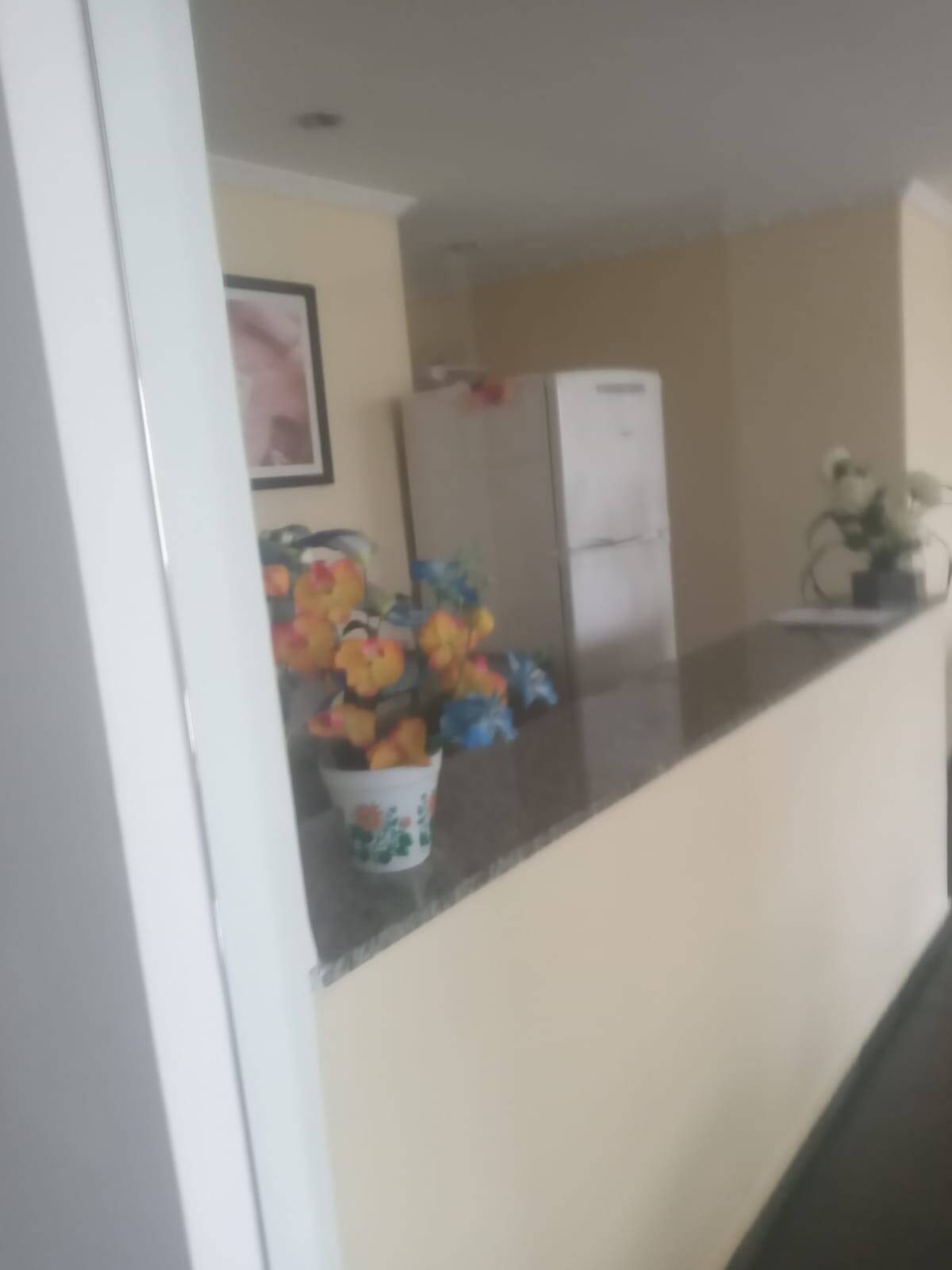 Apartamento à venda com 3 quartos, 107m² - Foto 2