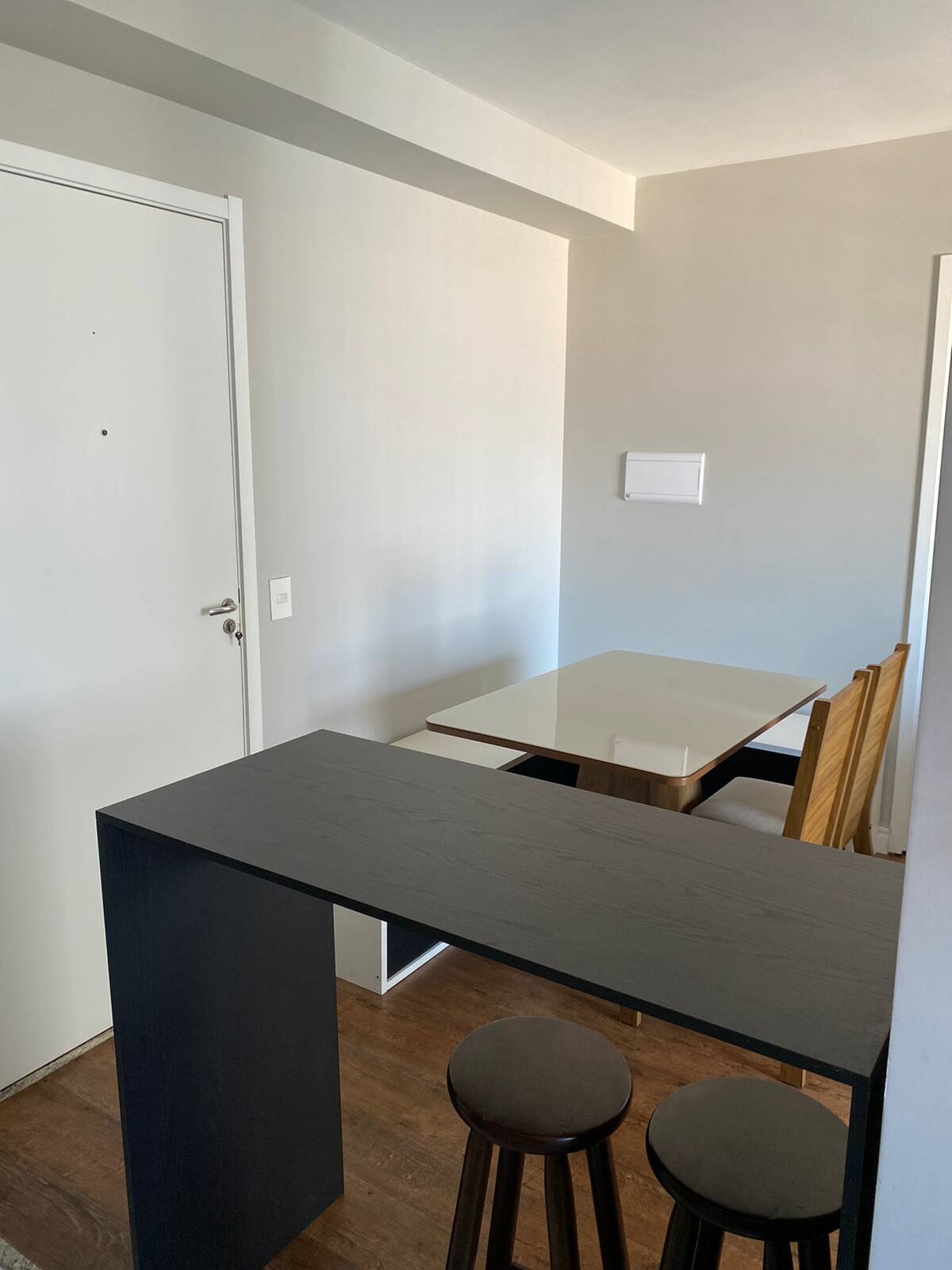 Apartamento à venda com 1 quarto, 42m² - Foto 2