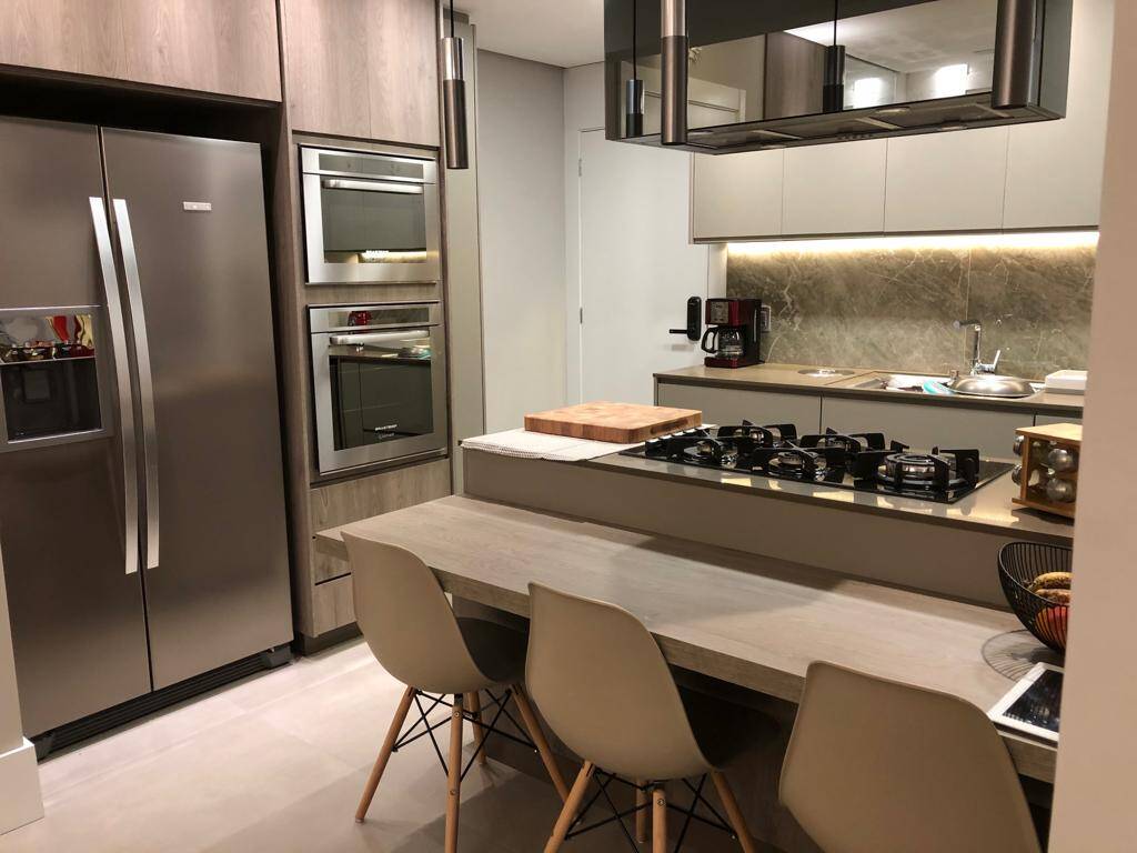 Apartamento à venda com 3 quartos, 106m² - Foto 4