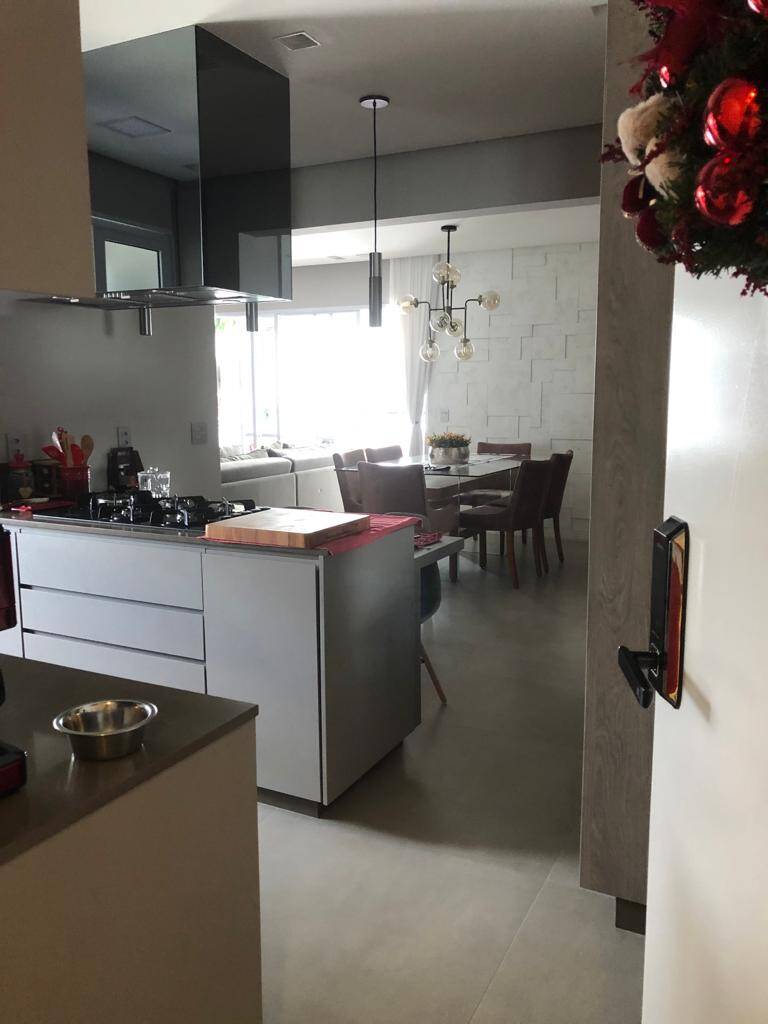 Apartamento à venda com 3 quartos, 106m² - Foto 7