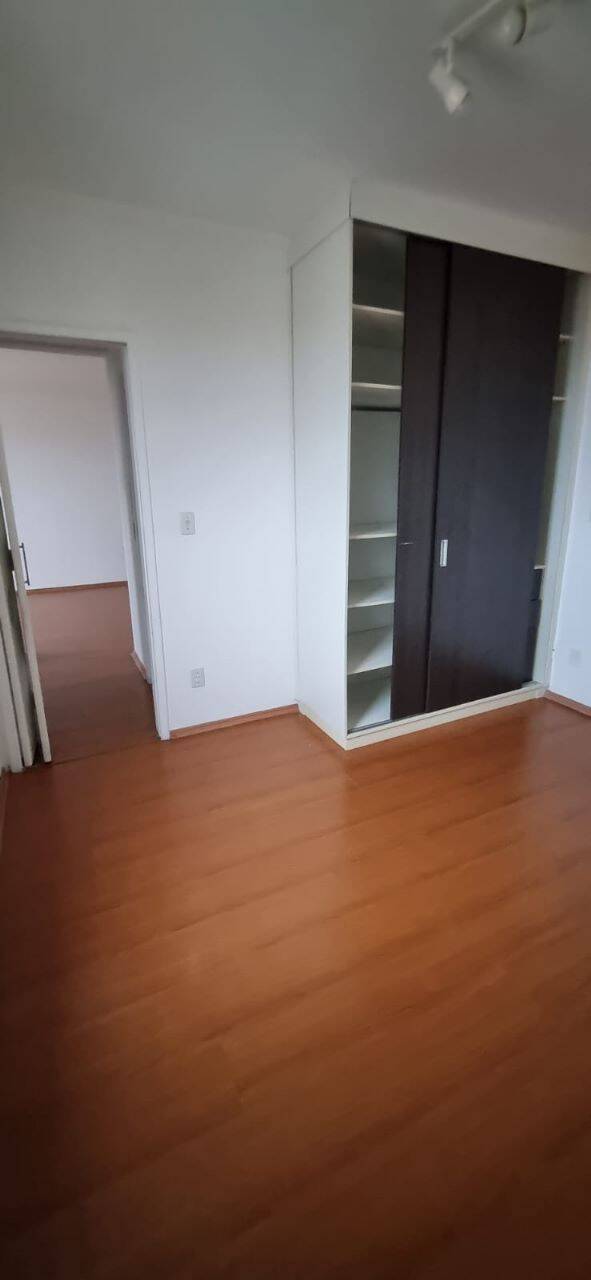 Apartamento à venda com 2 quartos, 63m² - Foto 7