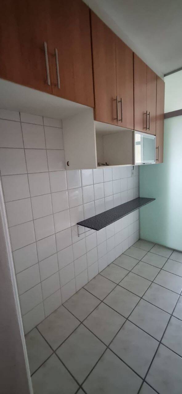 Apartamento à venda com 2 quartos, 63m² - Foto 4