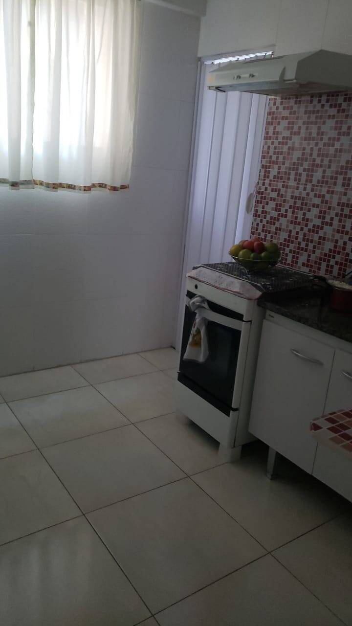 Apartamento à venda com 2 quartos, 60m² - Foto 3